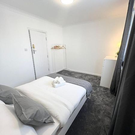 Stunning Flat In Greater London Otel Dış mekan fotoğraf