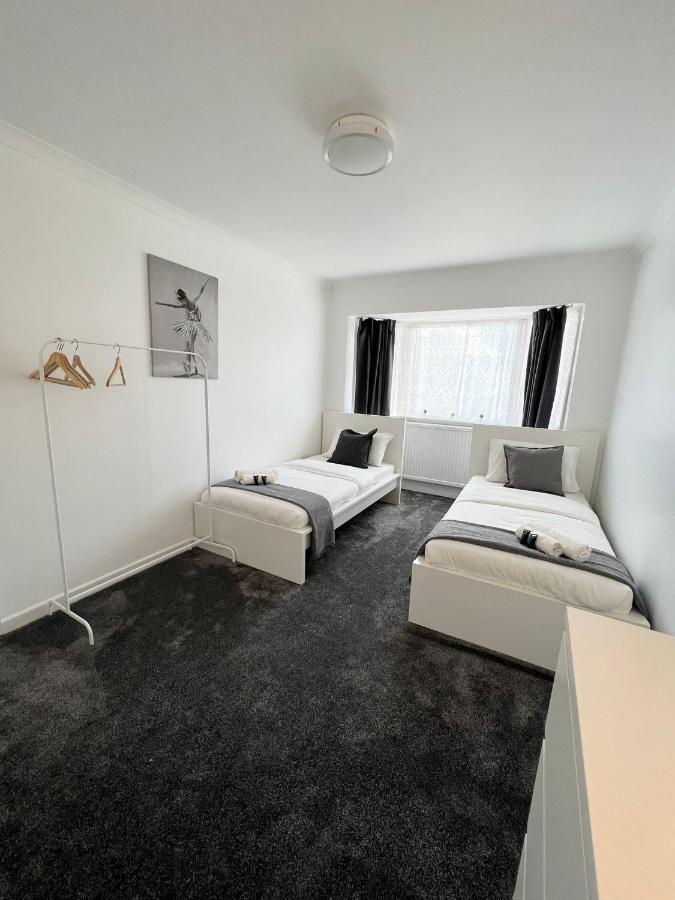 Stunning Flat In Greater London Otel Dış mekan fotoğraf