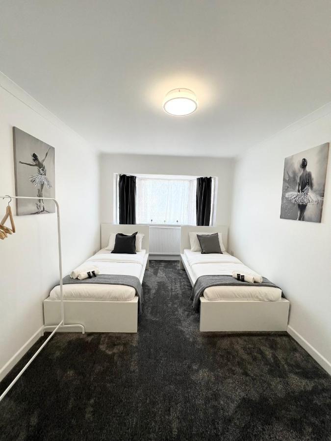 Stunning Flat In Greater London Otel Dış mekan fotoğraf