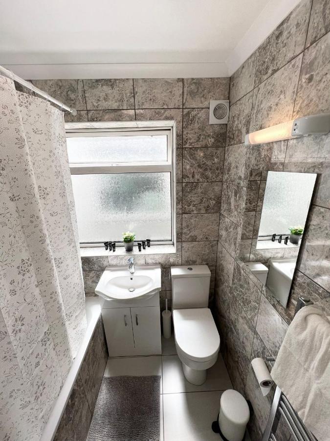 Stunning Flat In Greater London Otel Dış mekan fotoğraf