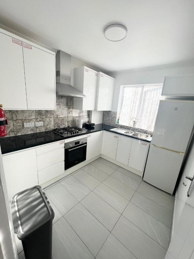 Stunning Flat In Greater London Otel Dış mekan fotoğraf
