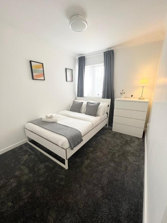 Stunning Flat In Greater London Otel Dış mekan fotoğraf