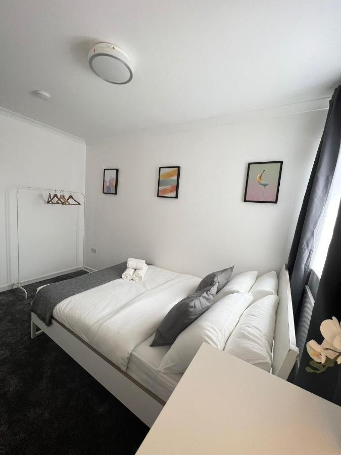 Stunning Flat In Greater London Otel Dış mekan fotoğraf